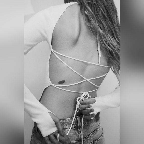 H&M Backless Knit Top - Picture 2 of 2